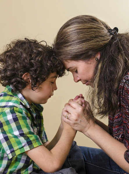 Czy religijni rodzice robią swoim dzieciom pranie mózgu?