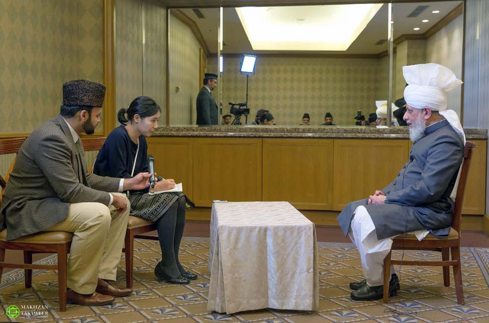 Глава Всемирной Ахмадийской Мусульманской Общины обращается к народу ...